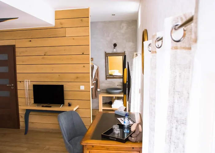 Cosy Et Chaleureux 6 Personnes * La Baffe